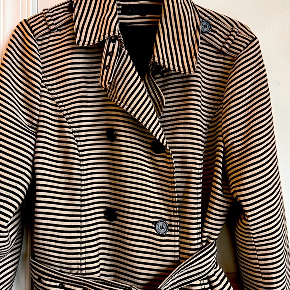 Kenneth Cole New York Jackets & Blazers - Keneth Cole black and white stripe lined raincoat with pockets and belt.